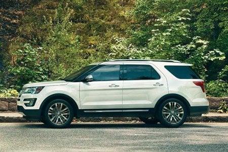 2017-ford-explorer-maclin-ford-specs-compare.jpg